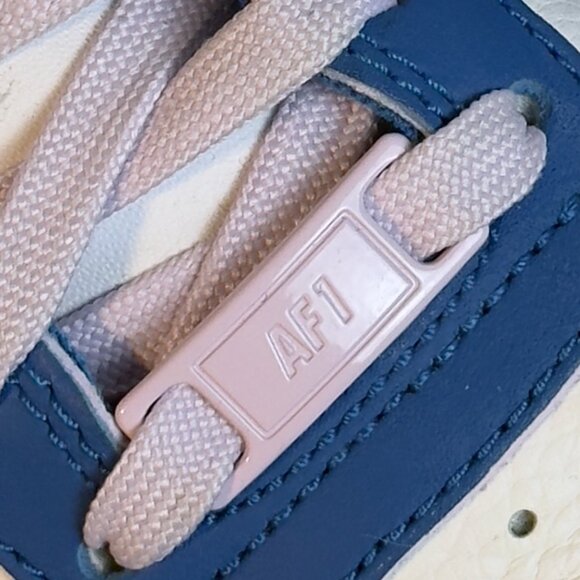 Nike Air Force 1 High Tops - Blue/White (Women's 7) - Picture 4 of 9